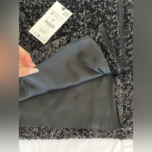 Zara Black Sequin Mini party Skirt mid waist Slit hem ZW Collection size S NWT - Picture 16 of 16